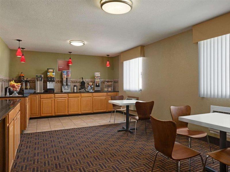 Super 8 By Wyndham Sikeston/Miner Area Hotel Екстериор снимка