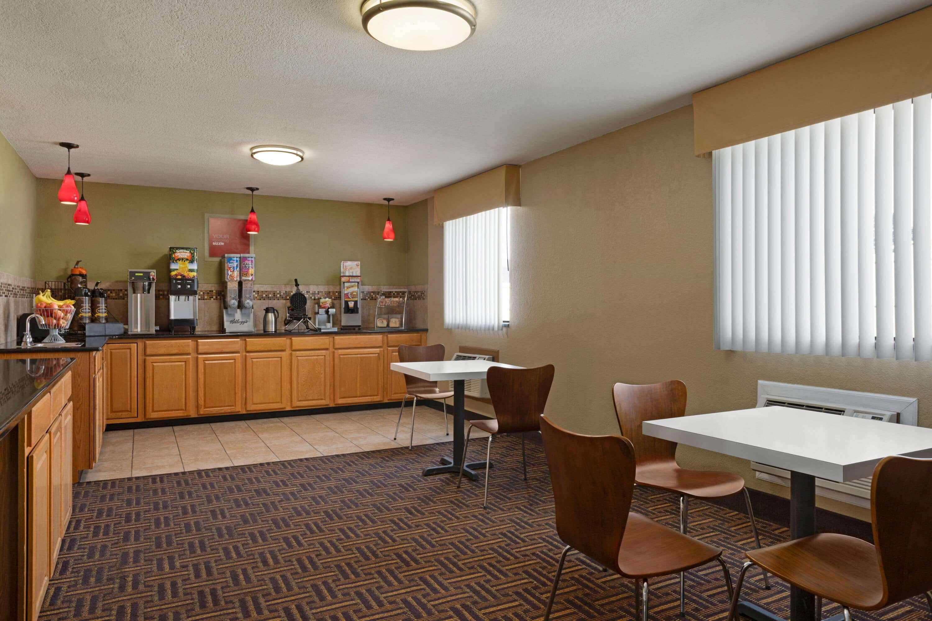 Super 8 By Wyndham Sikeston/Miner Area Hotel Екстериор снимка