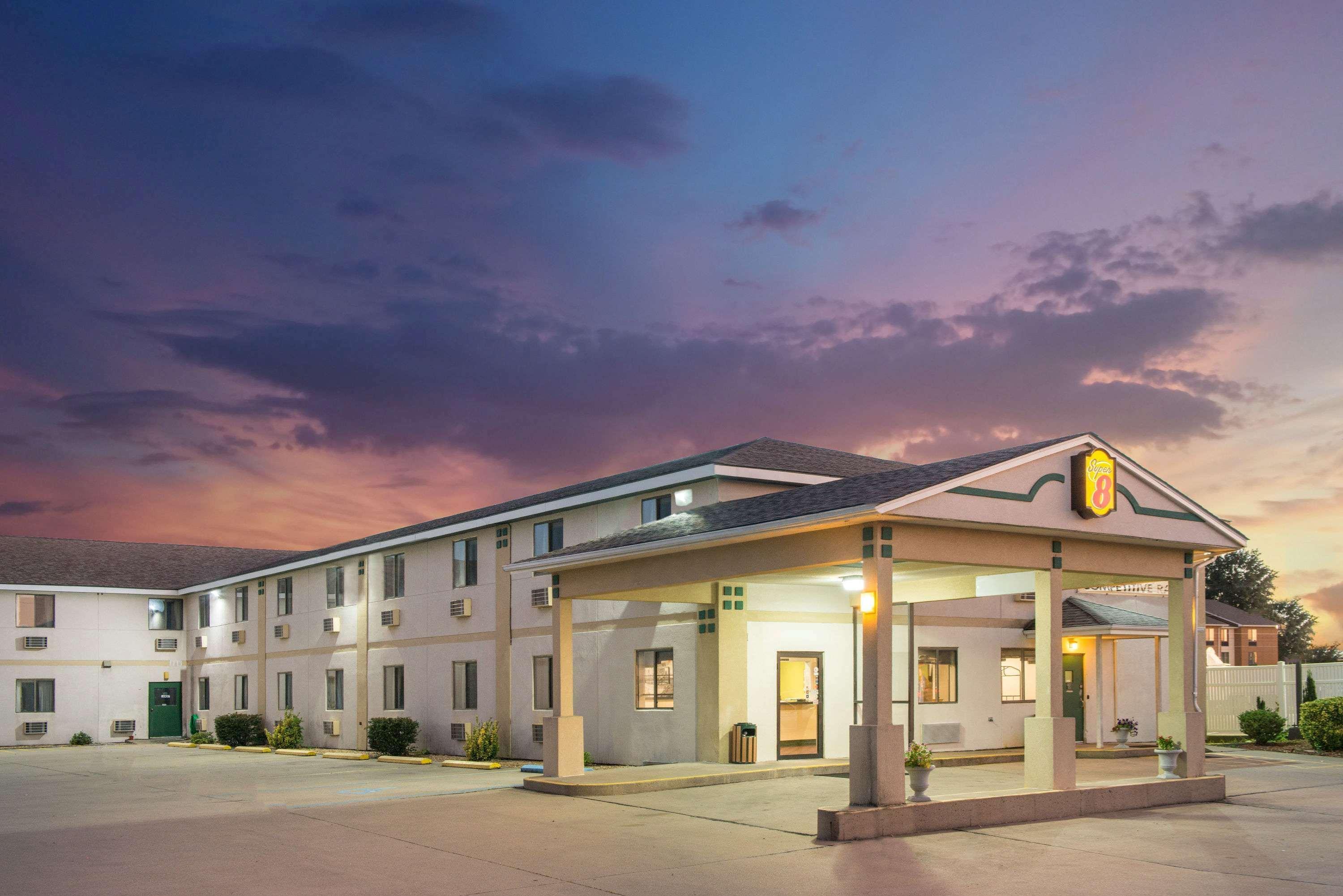 Super 8 By Wyndham Sikeston/Miner Area Hotel Екстериор снимка